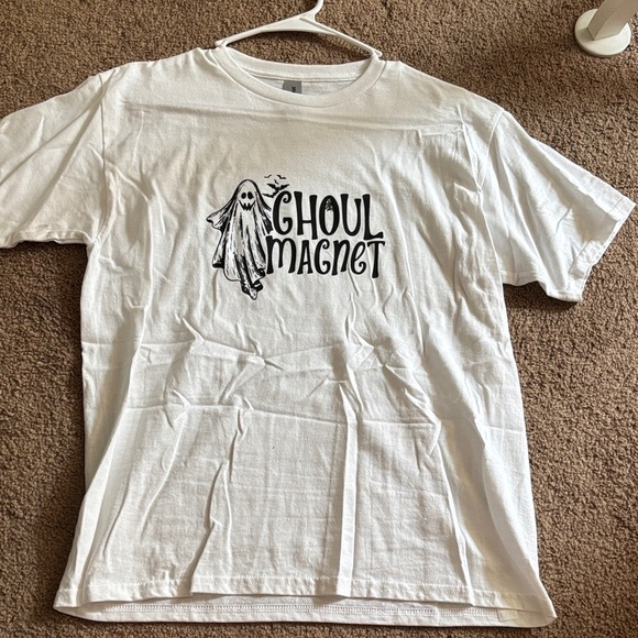 White 'Ghoul Magnet' Graphic T-Shirt - Picture 1 of 2